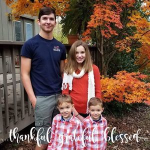 Meet your Posher, Brandi